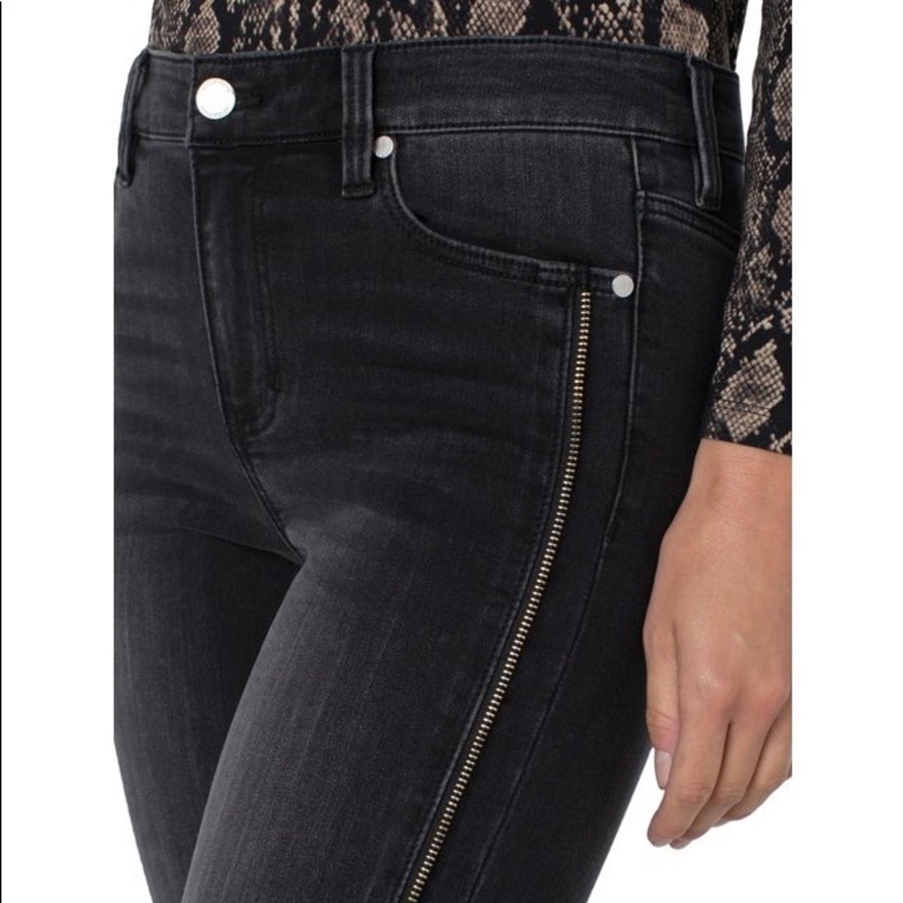 Liverpool Abby exposed zipper sz 6 black jean